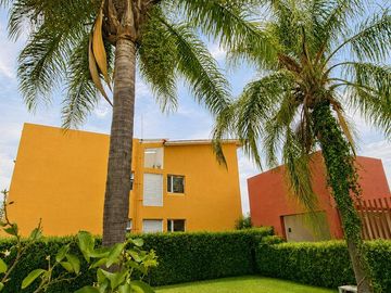 RENTA DEPARTAMENTO AMUEBLADO EN MILENIO III CON ALBERCA Y GYM