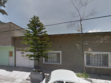Casa en Emiliano Zapata 2A Sección, Ecatepec, Estado de México.