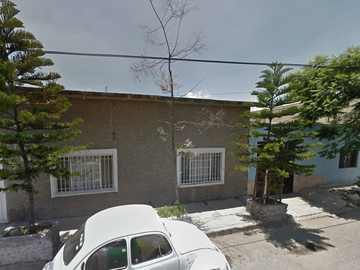 Casa en Emiliano Zapata 2A Sección, Ecatepec, Estado de México.