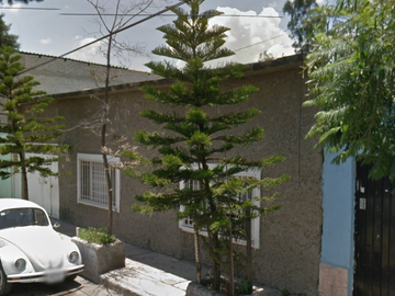 Casa en Emiliano Zapata 2A Sección, Ecatepec, Estado de México.