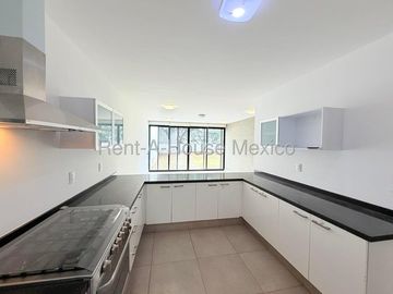Casa-Venta-Cumbres del Lago.