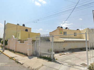 CASA EN VENTA EN CALLE CAPULA, FRACCIONAMIENTO FUENTES DEL CAMINO, PUEBLA