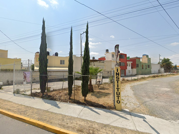 CASA EN VENTA EN CALLE CAPULA, FRACCIONAMIENTO FUENTES DEL CAMINO, PUEBLA