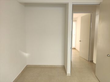Casa, 2 Recamaras, Fracc. Cerrado, Cerca Volkswagen, $5,700.00