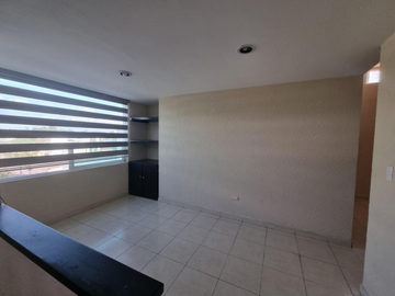 CASA EN VENTA EN CALLE VALLE DE LAS PALMAS, FRACC. LOMAS DEL VALLE, PUEBLA