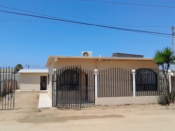 Acogedora Casa en Renta en Fracc. Chapultepec