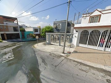 Casa en Venta en Colinas de Valle Verde, Monterrey, Nuevo León . CLL