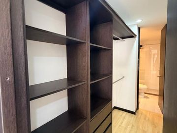SE ARRIENDA APTOESTUDIO EN GALERIAS
