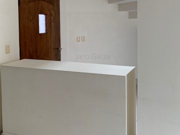 Casa en venta en Cima de las Cumbres, Monterrey | Esquina, 4 recámaras y fraccionamiento privado