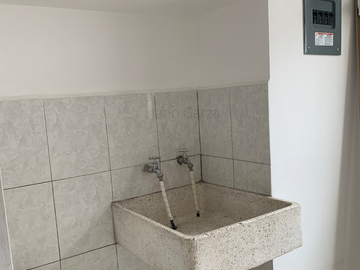 Casa en venta en Cima de las Cumbres, Monterrey | Esquina, 4 recámaras y fraccionamiento privado