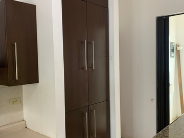 Casa en venta en Cima de las Cumbres, Monterrey | Esquina, 4 recámaras y fraccionamiento privado