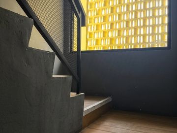 RUANG USAHA EX RESTO DEPOK MARGO CITY COCOK UNTUK RESTO CAFE GYM WELLNES KANTOR PARKIR LUAS LOKASI STRATEGIS