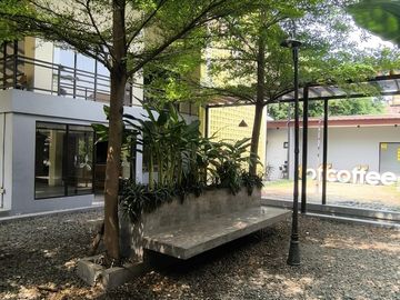 RUANG USAHA EX RESTO DEPOK MARGO CITY COCOK UNTUK RESTO CAFE GYM WELLNES KANTOR PARKIR LUAS LOKASI STRATEGIS