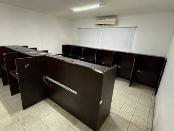 Casa en Renta Segundo Nivel para Oficinas con Uso de Suelo Mixto – Col. Americana, Guadalajara