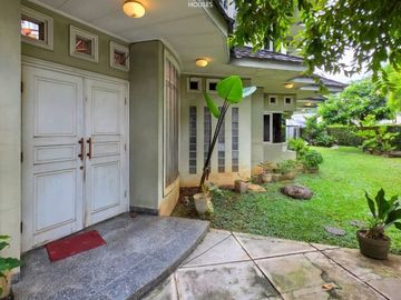 Dijual Rumah Private Pool Permata Hijau 700m2 Siap Huni