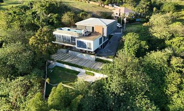9 Bedroom house and lot For Sale in Tagaytay Highlands Plantation Hills