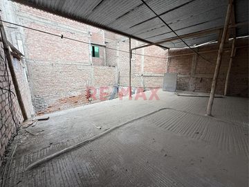 Venta Casa Como Terreno De 160M2