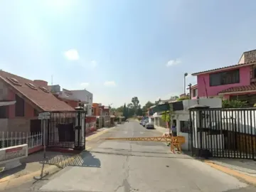 Propiedad en  Remate bancario en zona residencial de Cuautitlán Izcalli