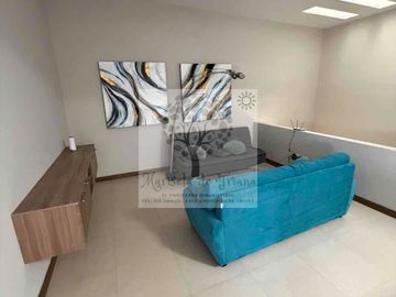 RENTA FRACC. ABITALIA RESIDENCIAL AMUEBLADA CON PANELES SOLARES