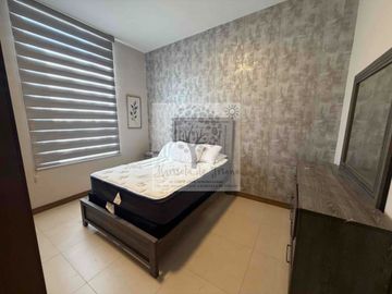 RENTA FRACC. ABITALIA RESIDENCIAL AMUEBLADA CON PANELES SOLARES