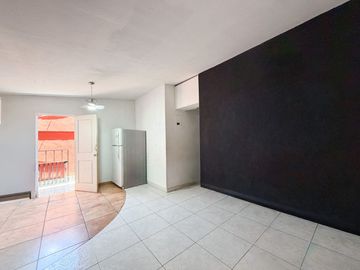 Casa en venta en Villa Fontana I, Calle Roma