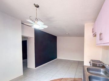 Casa en venta en Villa Fontana I, Calle Roma