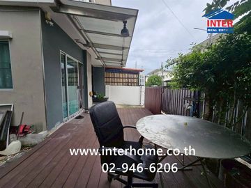 Two-story townhome, 27.5 sq.wa., Pruksa Ville 66/1 Bangna-Namdaeng, Bangna-Trat Road, Bua Nakarin Road, Bang Phli, Samut Prakan.