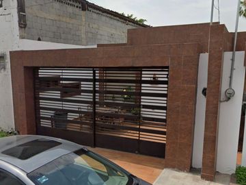 Casa en Venta en Bernardo Reyes, Monterrey, Nuevo León JP2