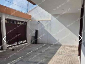 Oportunidad! bonita casa en renta en Jardines de Bellavista