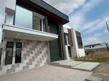 Casa de Estreno de Venta en Isla Celeste etapa babor