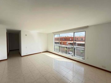 ALQUILER DE APARTAMENTO EN EL CANEY - 3 PISO.