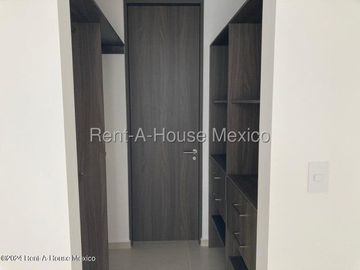 Casa con 3 recámaras, amenidades, roof garden, Zibatá - RENTA