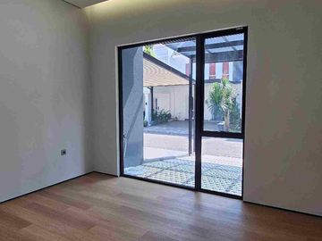 dijual brand new hoek fasum di foresta bsd  city