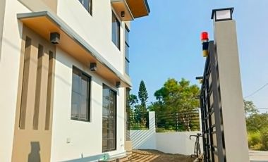 House and Lot For Sale in Salaban Amadeo Cavite (near tagaytay)-MC