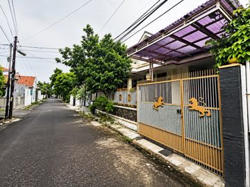 Rumah LELANG SHM 1,5 lantai nyaman di Komp.Pharmindo, CImahi