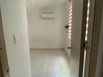 HERMOSA CASA EN VENTA EN EL CONJUNTO CERRADO APOSENTOS!
