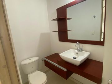 HERMOSA CASA EN VENTA EN EL CONJUNTO CERRADO APOSENTOS!