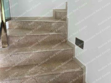 SE RENTA CASA AMPLIA DE 3 NIVELES CON JACUZZI, 3 RECÁMARAS , ALBERCA COMÚN . UBICADA EN ALAMOS1