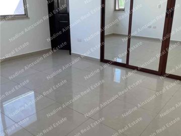SE RENTA CASA AMPLIA DE 3 NIVELES CON JACUZZI, 3 RECÁMARAS , ALBERCA COMÚN . UBICADA EN ALAMOS1