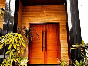 Dijual Cepat Rumah Mewah Lokasi Kelapa Dua Kebon Jeruk Jakarta Barat