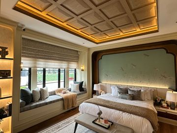RUMAH MEWAH UNIT TERBATAS 3 LANTAI HIGH CEILING GADING SERPONG!