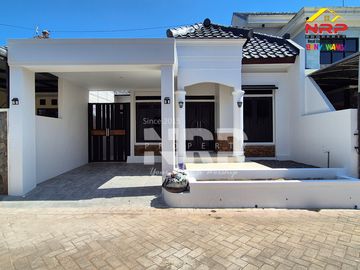Dijual Rumah Dengan Konsep Modern Klasik  di Perum. Mendut Regency Banyuwangi