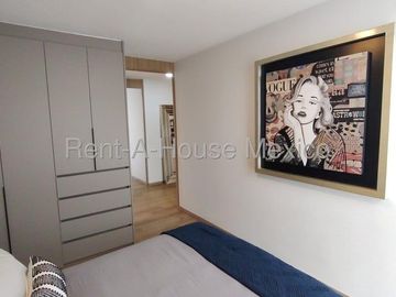 Zibatá - Casa con área de TV, 2 recámaras, amenidades. VENTA