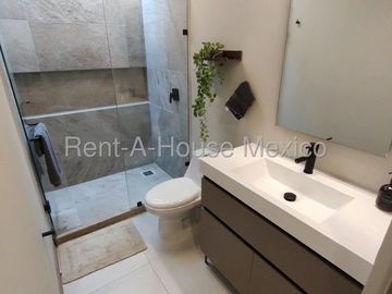 Zibatá - Casa con área de TV, 2 recámaras, amenidades. VENTA