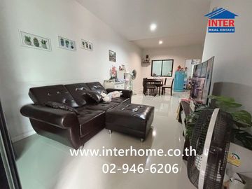 Two-story townhome for sale, 18.8 sq.wah, Piemsuk S-Gate Village, Bangkok-Pathum Thani Road, Soi 5, Wat Nong Prong Soi, Pathum Thani City, Pathum Than