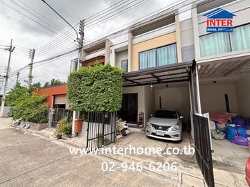 Two-story townhome for sale, 18.8 sq.wah, Piemsuk S-Gate Village, Bangkok-Pathum Thani Road, Soi 5, Wat Nong Prong Soi, Pathum Thani City, Pathum Than