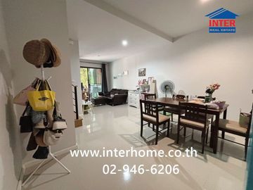 Two-story townhome for sale, 18.8 sq.wah, Piemsuk S-Gate Village, Bangkok-Pathum Thani Road, Soi 5, Wat Nong Prong Soi, Pathum Thani City, Pathum Than