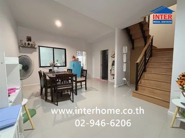 Two-story townhome for sale, 18.8 sq.wah, Piemsuk S-Gate Village, Bangkok-Pathum Thani Road, Soi 5, Wat Nong Prong Soi, Pathum Thani City, Pathum Than