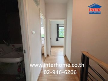 Two-story townhome for sale, 18.8 sq.wah, Piemsuk S-Gate Village, Bangkok-Pathum Thani Road, Soi 5, Wat Nong Prong Soi, Pathum Thani City, Pathum Than