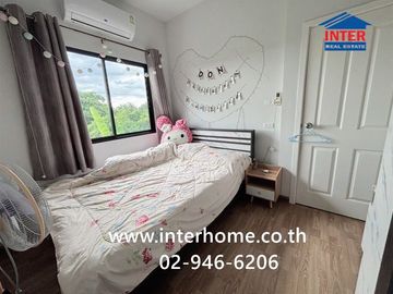 Two-story townhome for sale, 18.8 sq.wah, Piemsuk S-Gate Village, Bangkok-Pathum Thani Road, Soi 5, Wat Nong Prong Soi, Pathum Thani City, Pathum Than